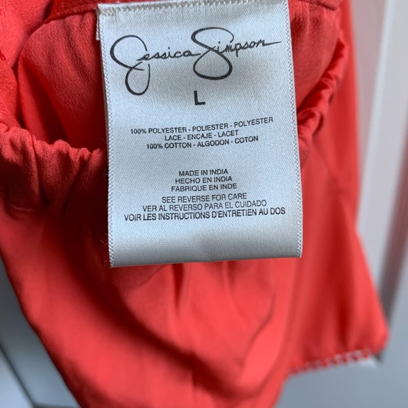 Jessica Simpson pleated/ layered shorts - Picture 3 of 3